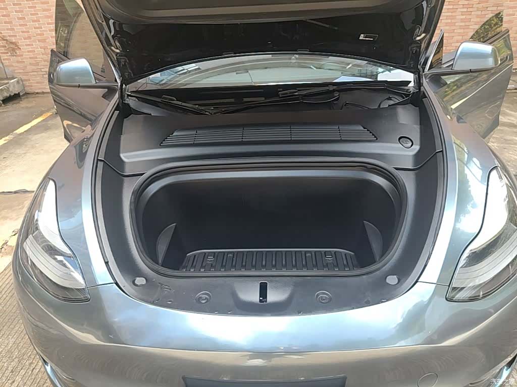 Tesla Model Y, 2021 20