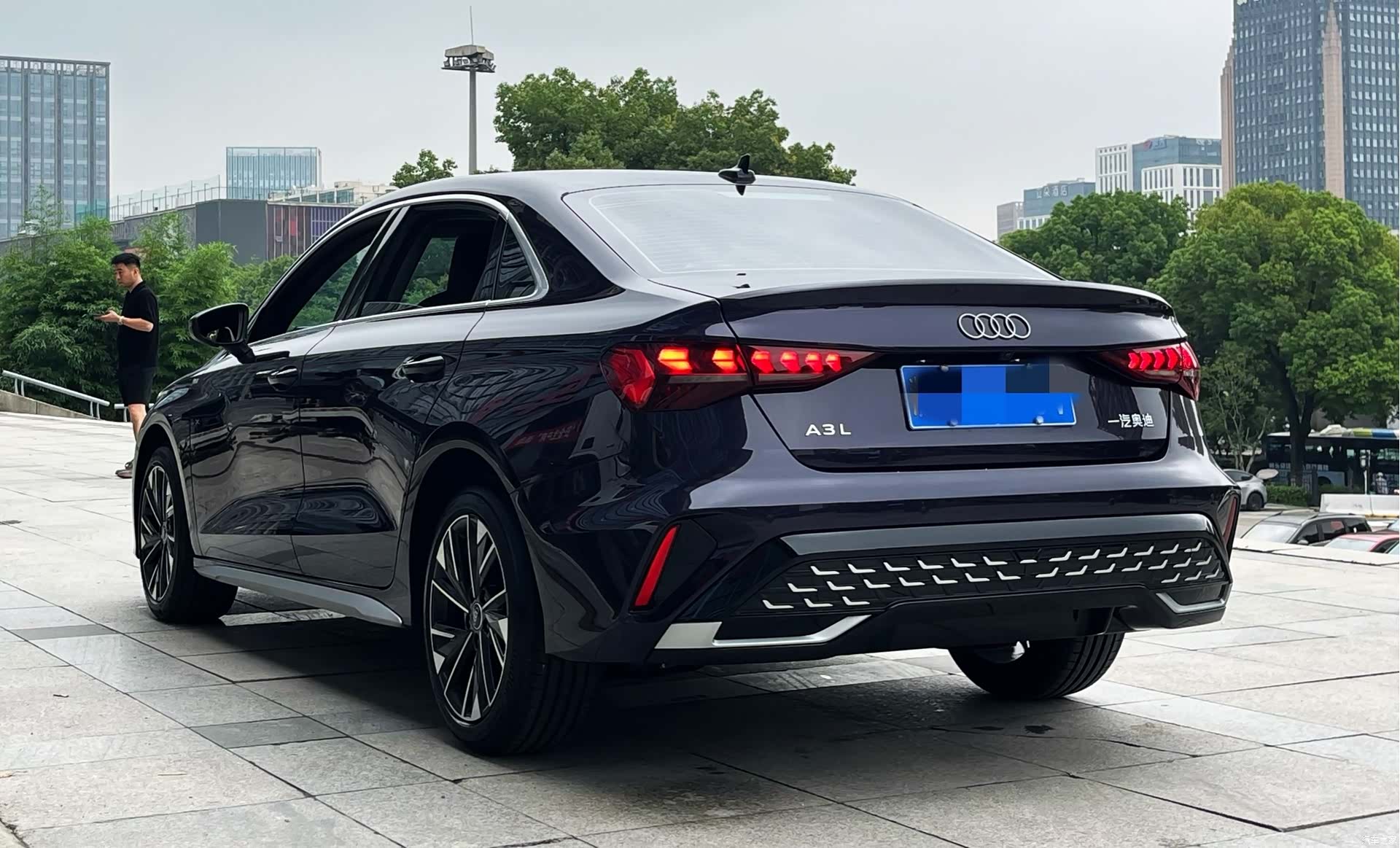 Audi Flying Spur, 2026 4