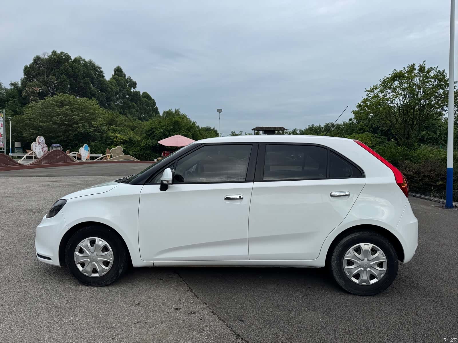MG 3, 2017 4
