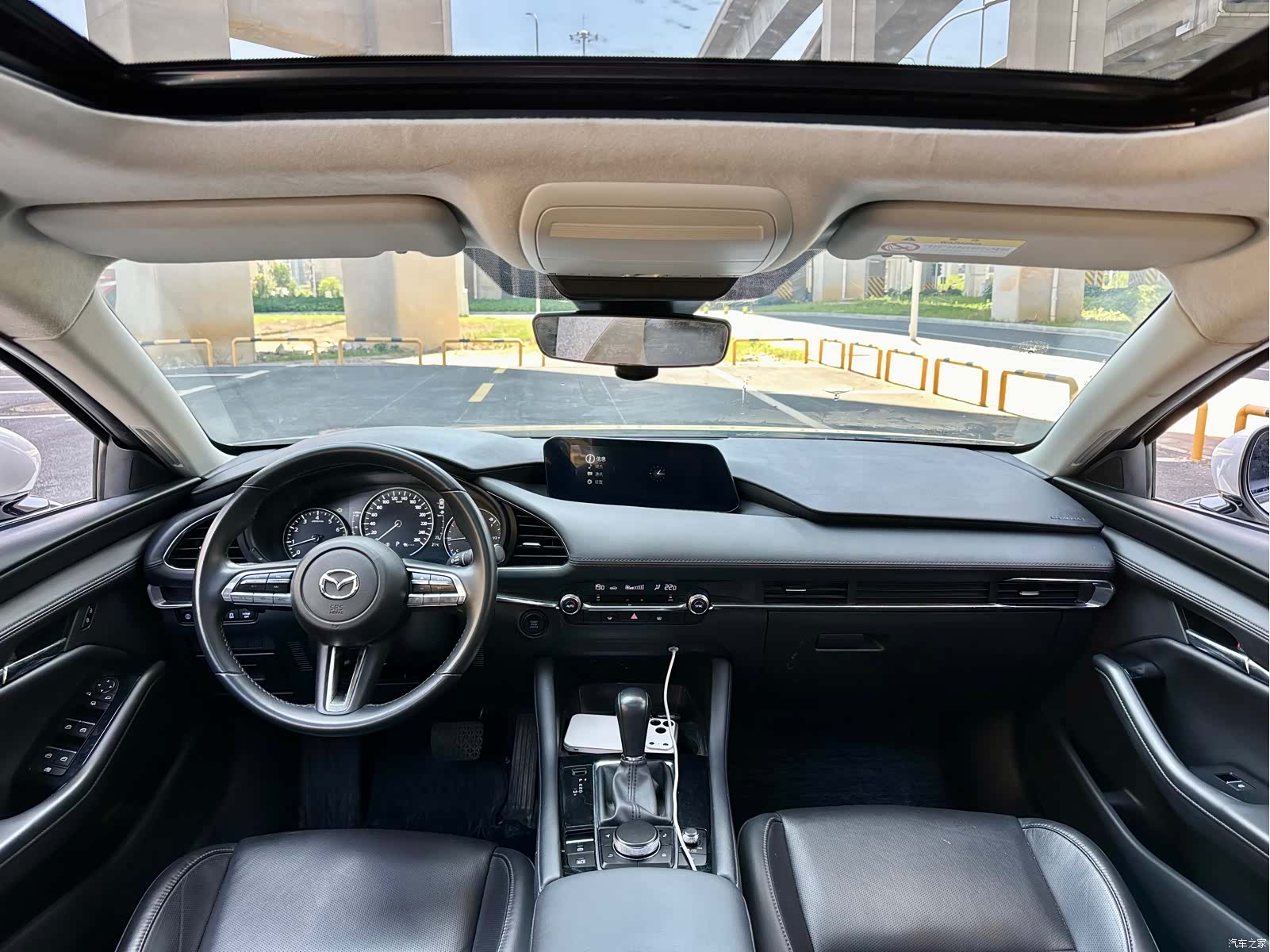 Mazda Mazda3, 2023 16