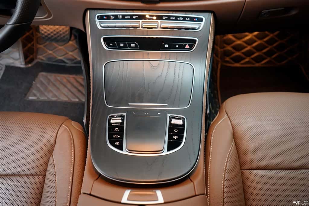 Mercedes-Benz E-Class, 2021 19
