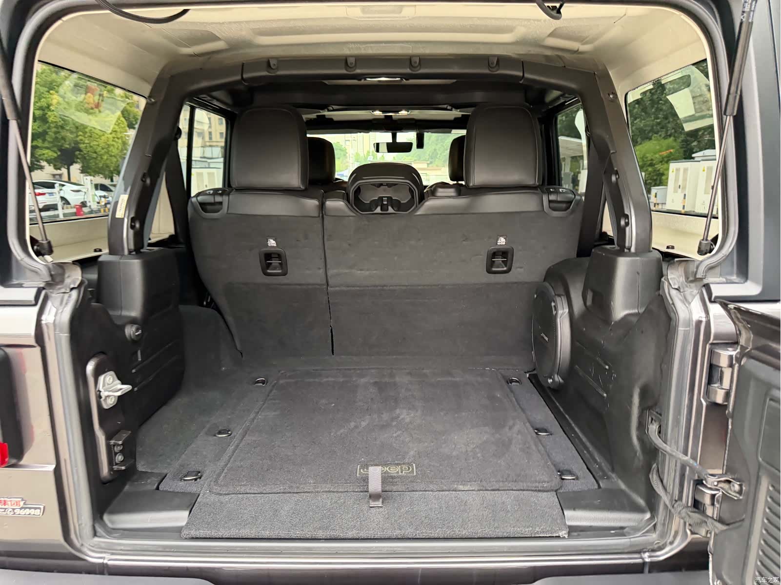 Jeep Wrangler, 2023 27