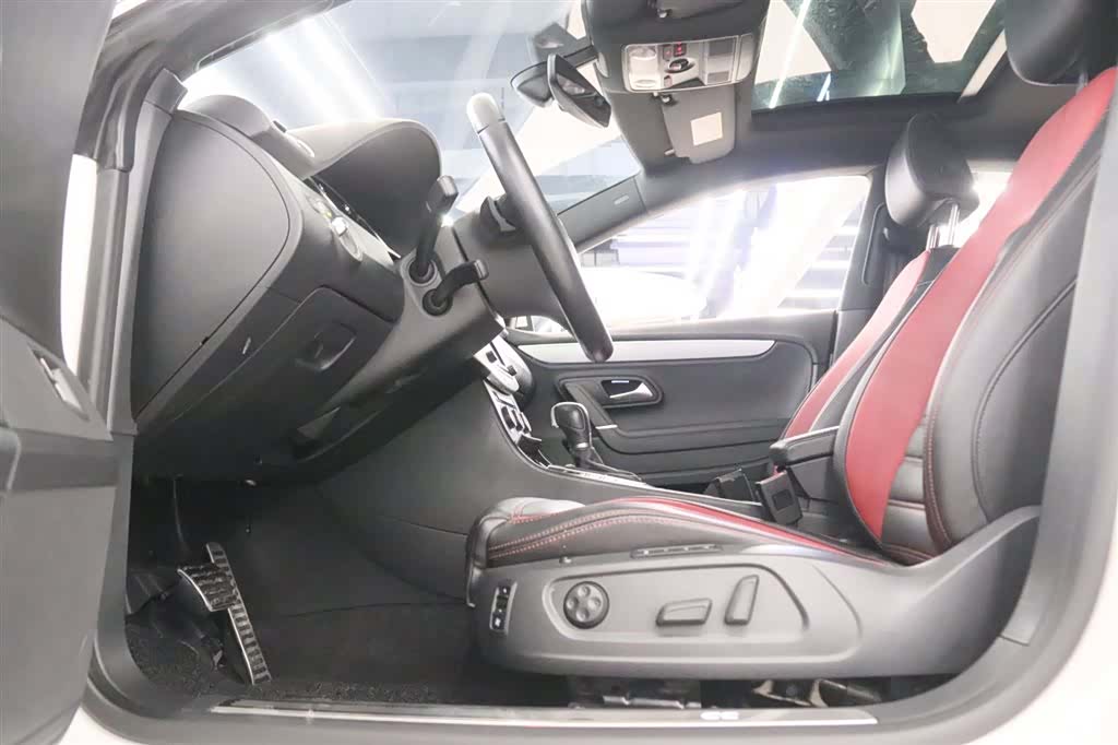 Volkswagen CC, 2018 14