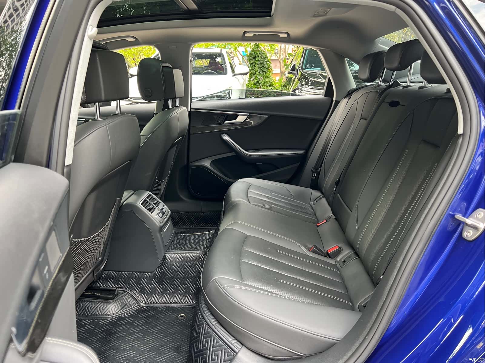 Audi A4L, 2020 11