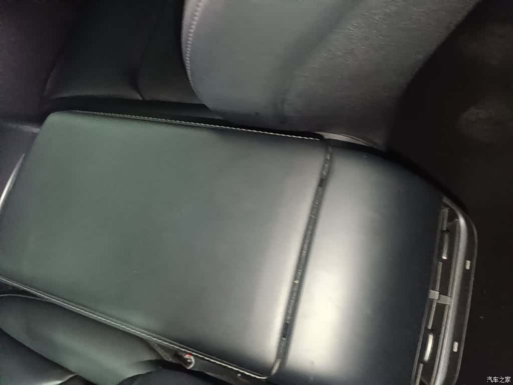 Tesla Model Y, 2022 9