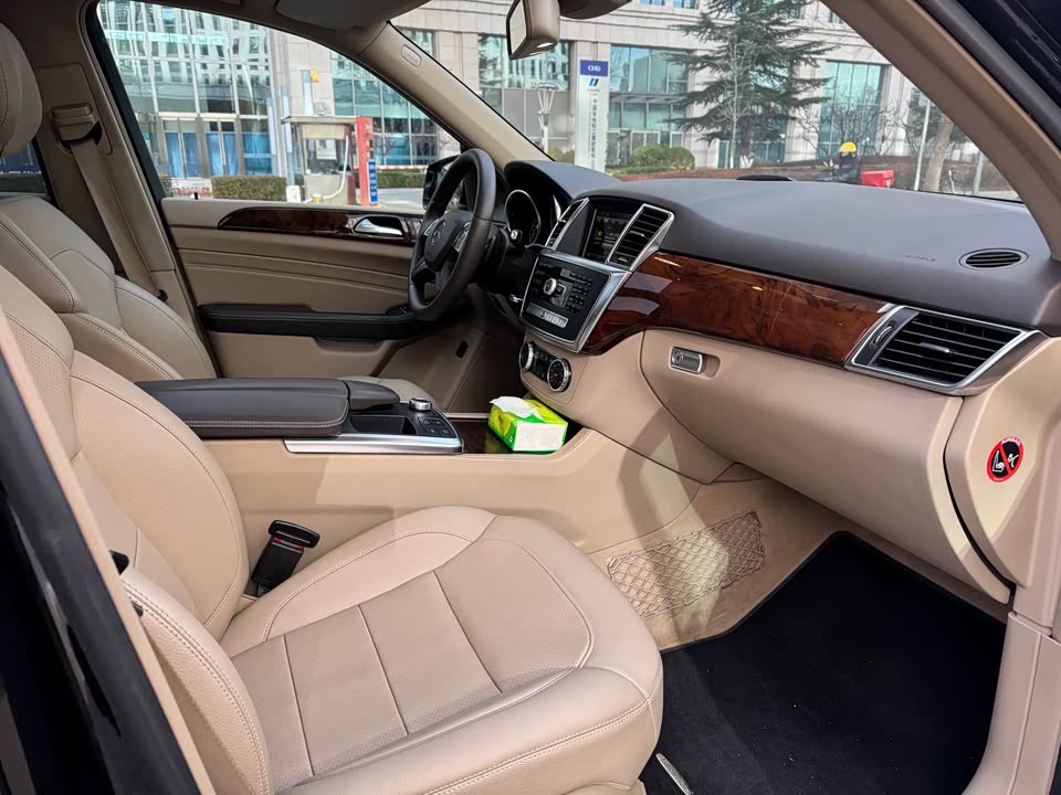 Mercedes-Benz M class