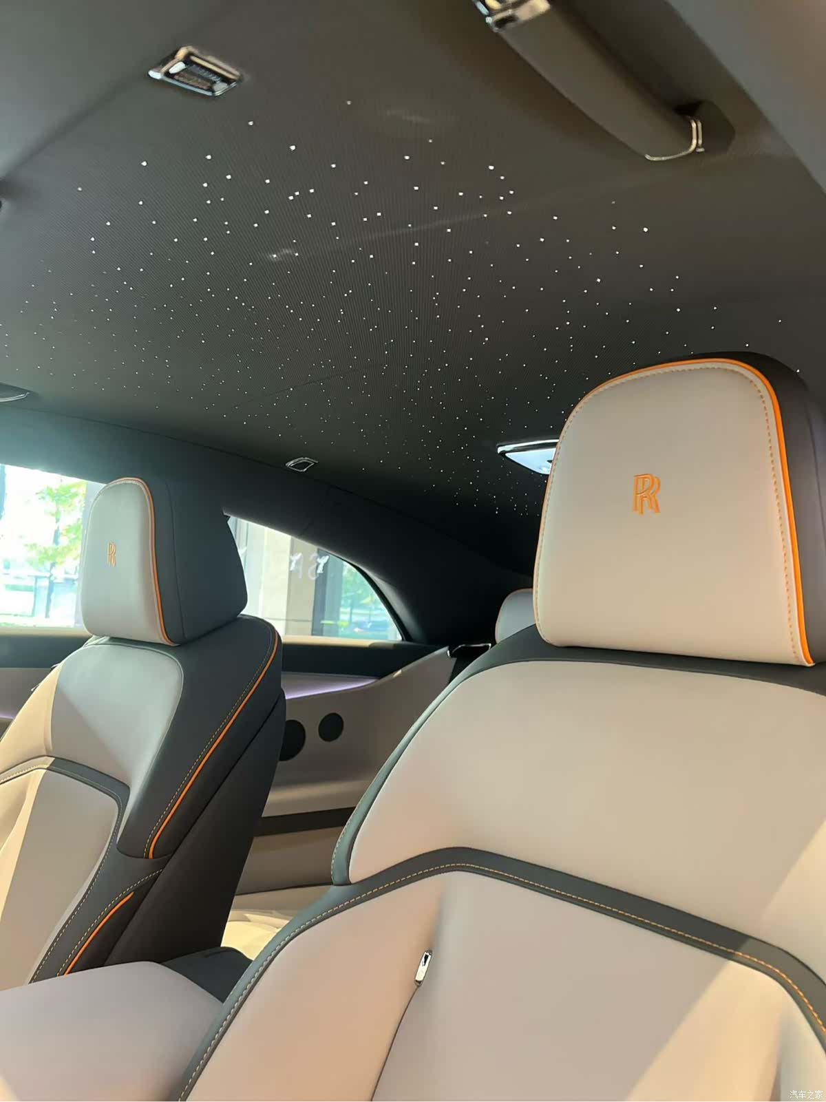 Rolls-Royce Spectre, 2026 7