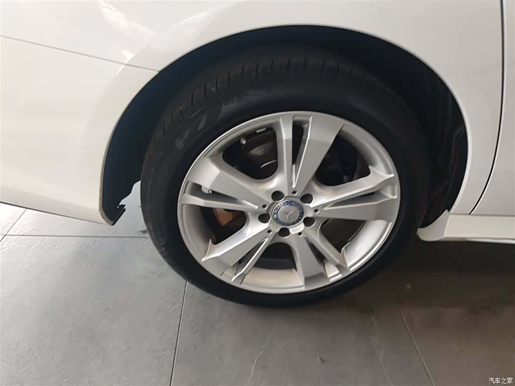 Mercedes-Benz E-Class, 2017 26