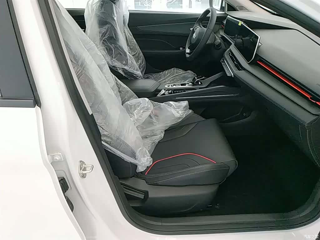Geely Binray, 2026 25