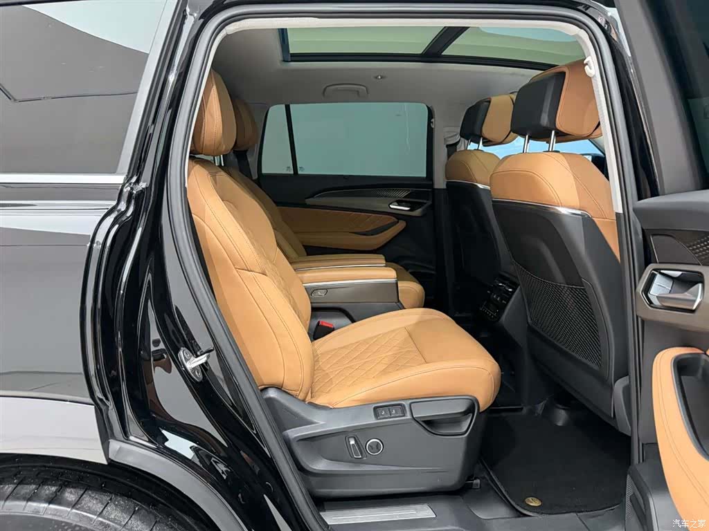 Audi Q6, 2023 20