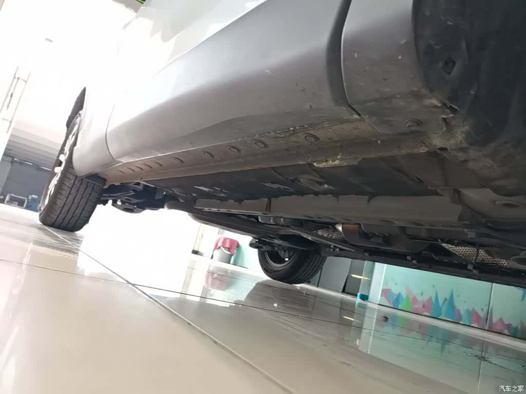 Toyota Frontlander, 2023 21