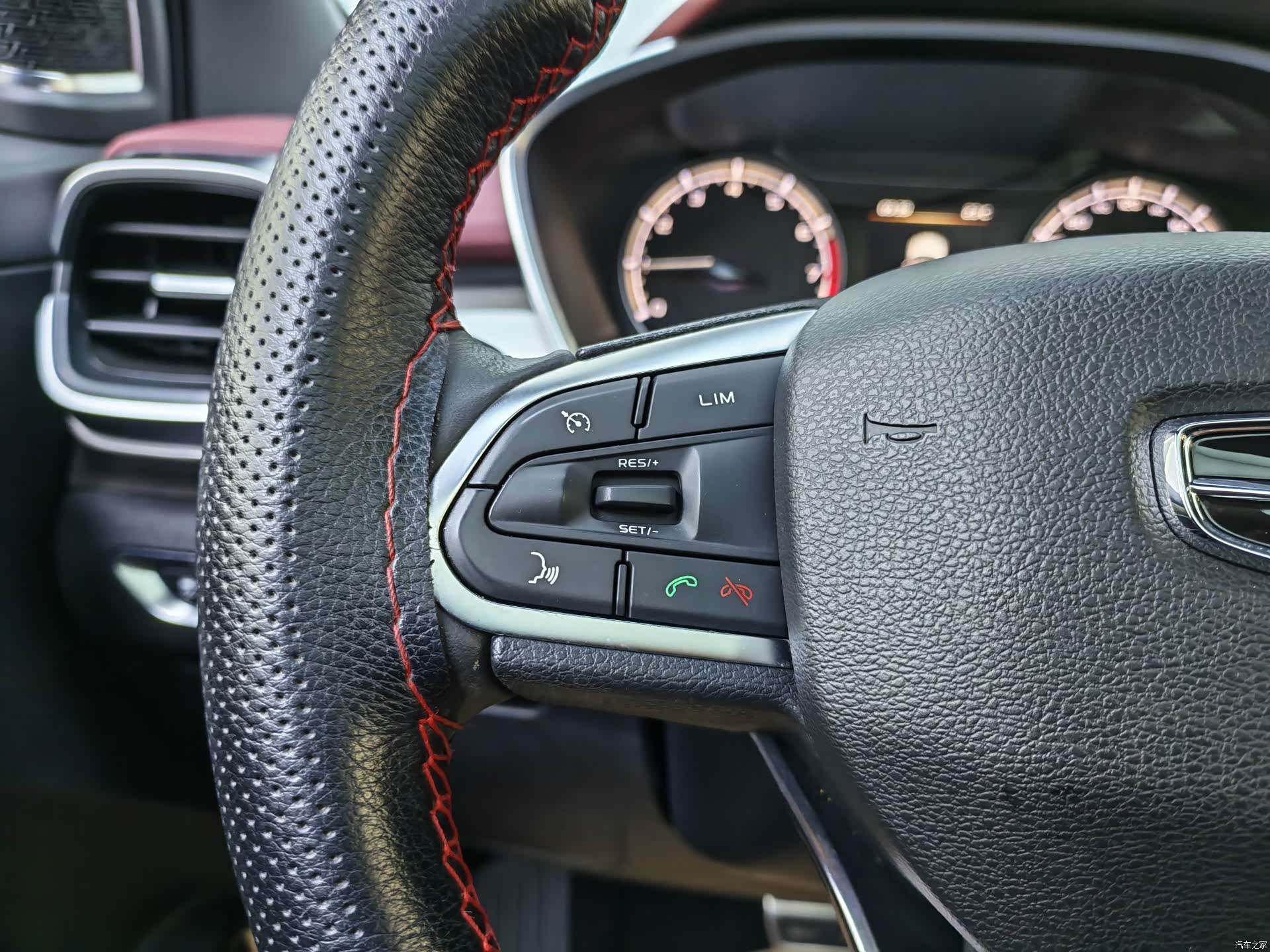 Geely Coolray, 2020 19