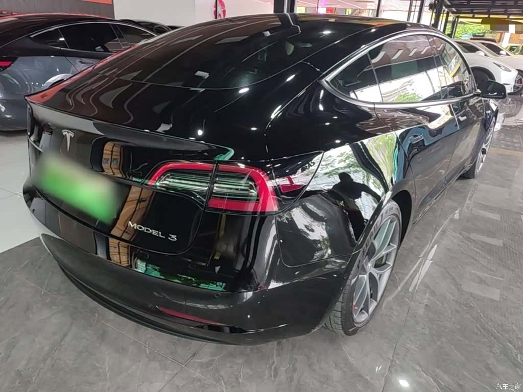 Tesla Model 3, 2022 7