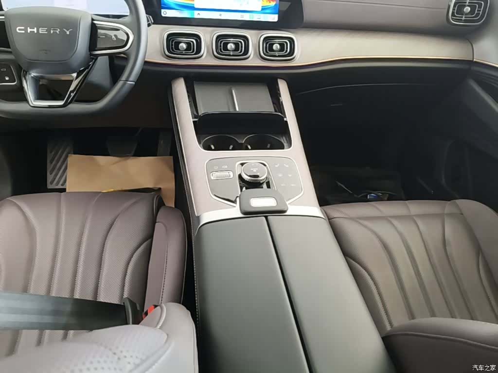 Chery Tiggo 9, 2025 14