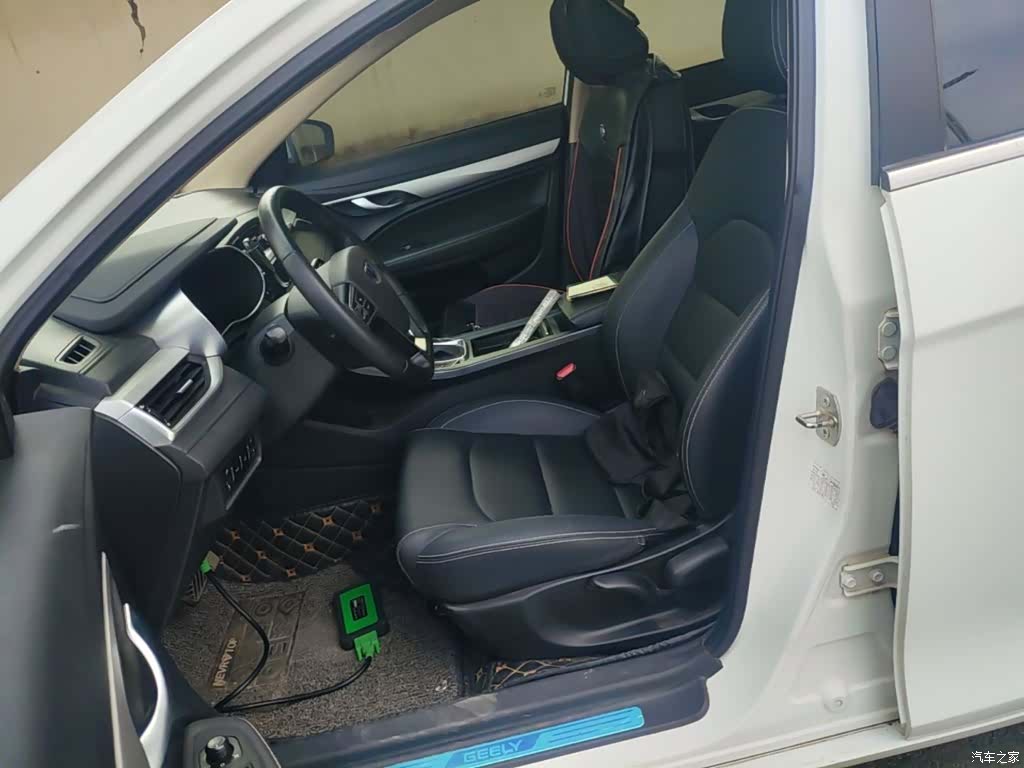 Geely Emgrand, 2018 15