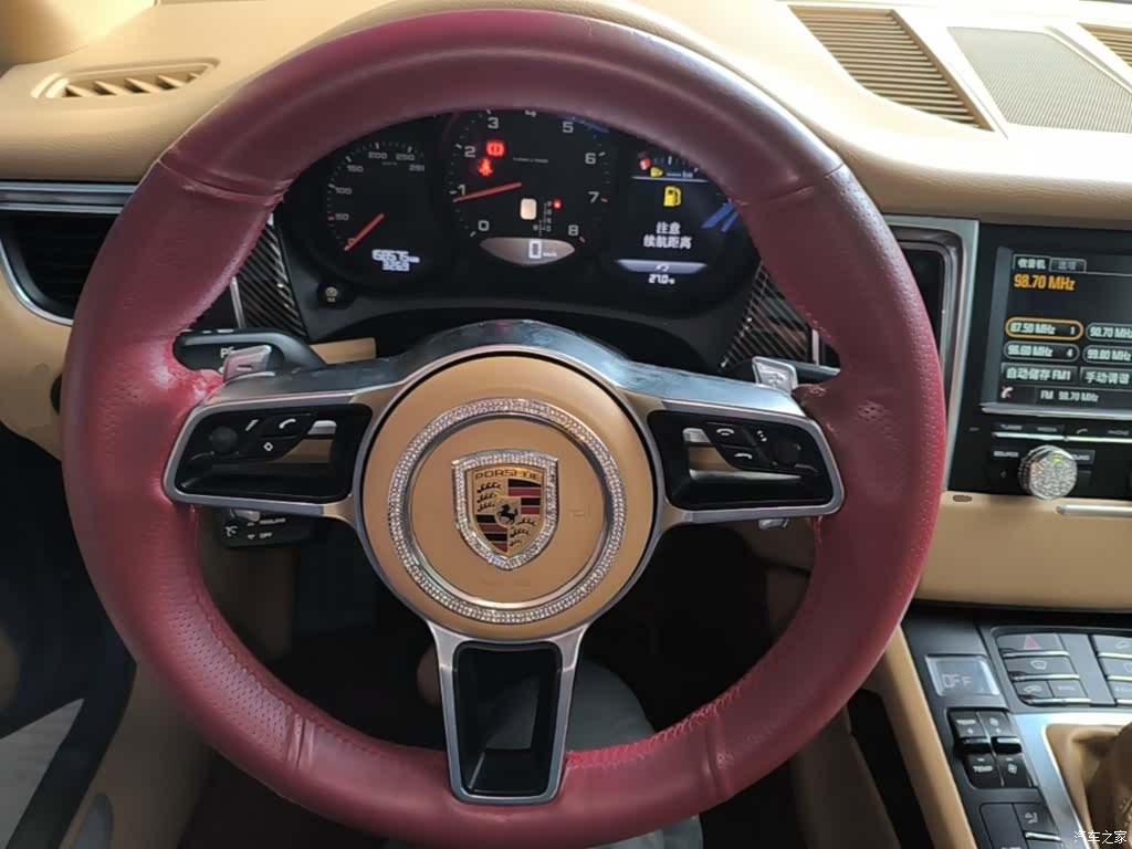 Porsche Macan, 2015 11
