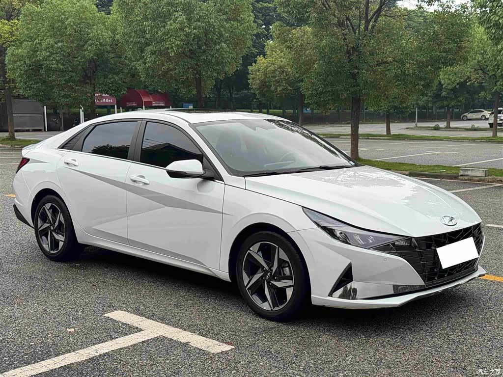 Hyundai Elantra, 2023 9