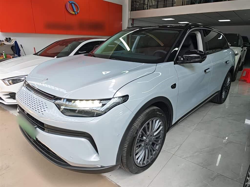 Leapmotor C11