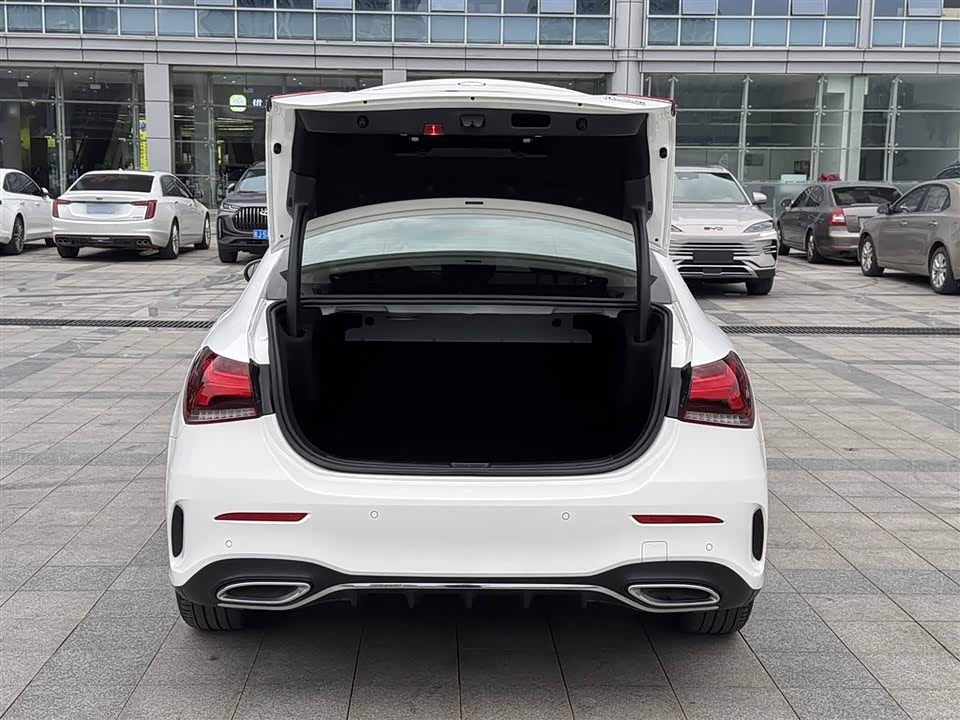 Mercedes-Benz Class A Mercedes-Benz Class A