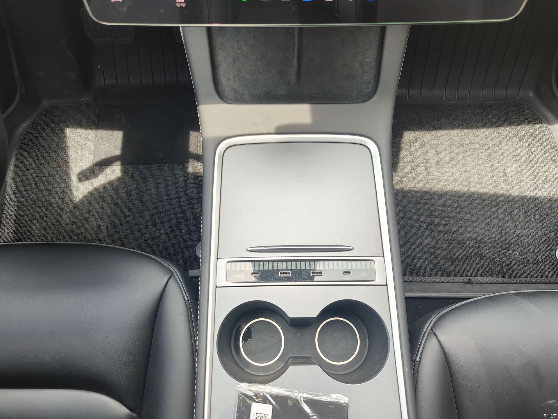 Tesla Model Y, 2023 11