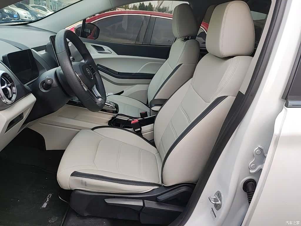 BYD Yuan, 2022 15