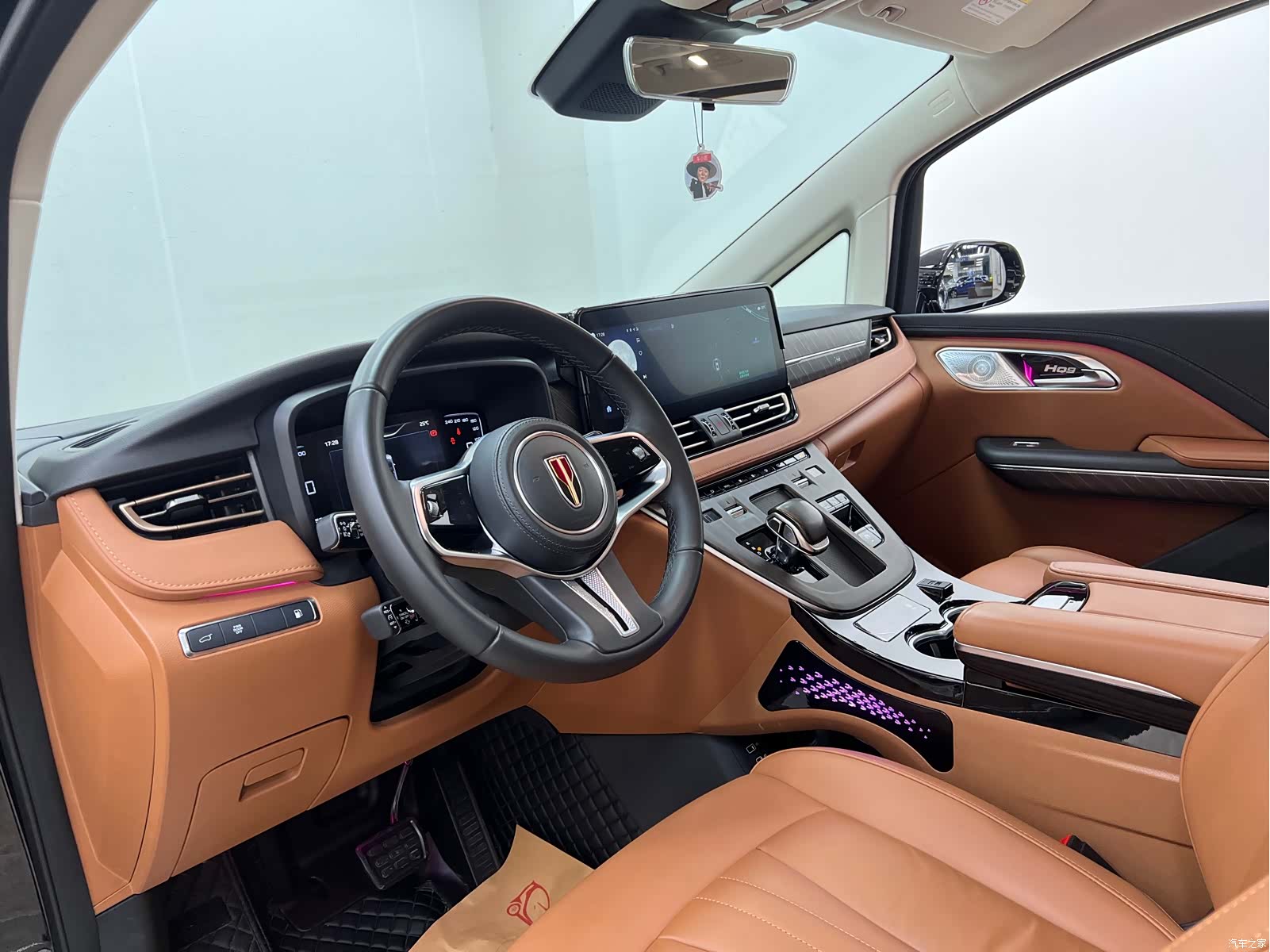 Hongqi HQ9, 2024 14