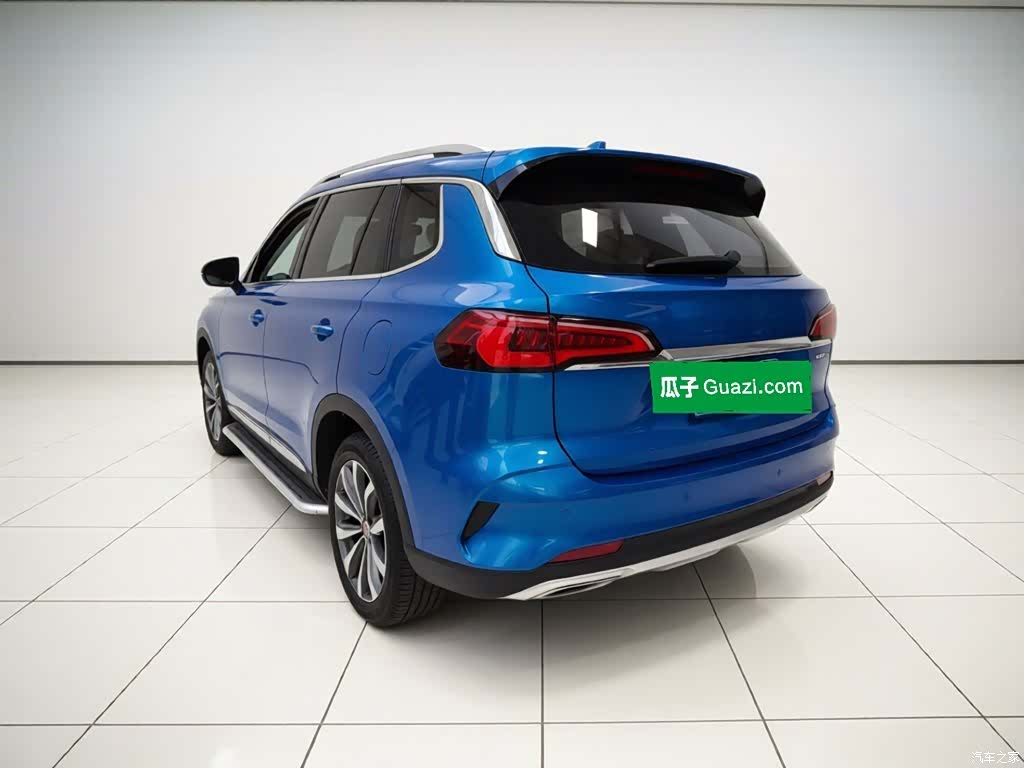 Roewe RX5, 2020 4