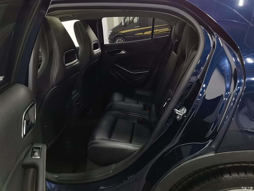 Mercedes-Benz GLA, 2018 15