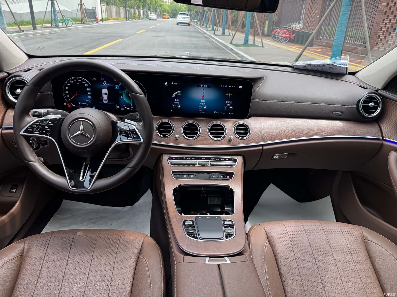 Mercedes-Benz E-Class, 2023 6
