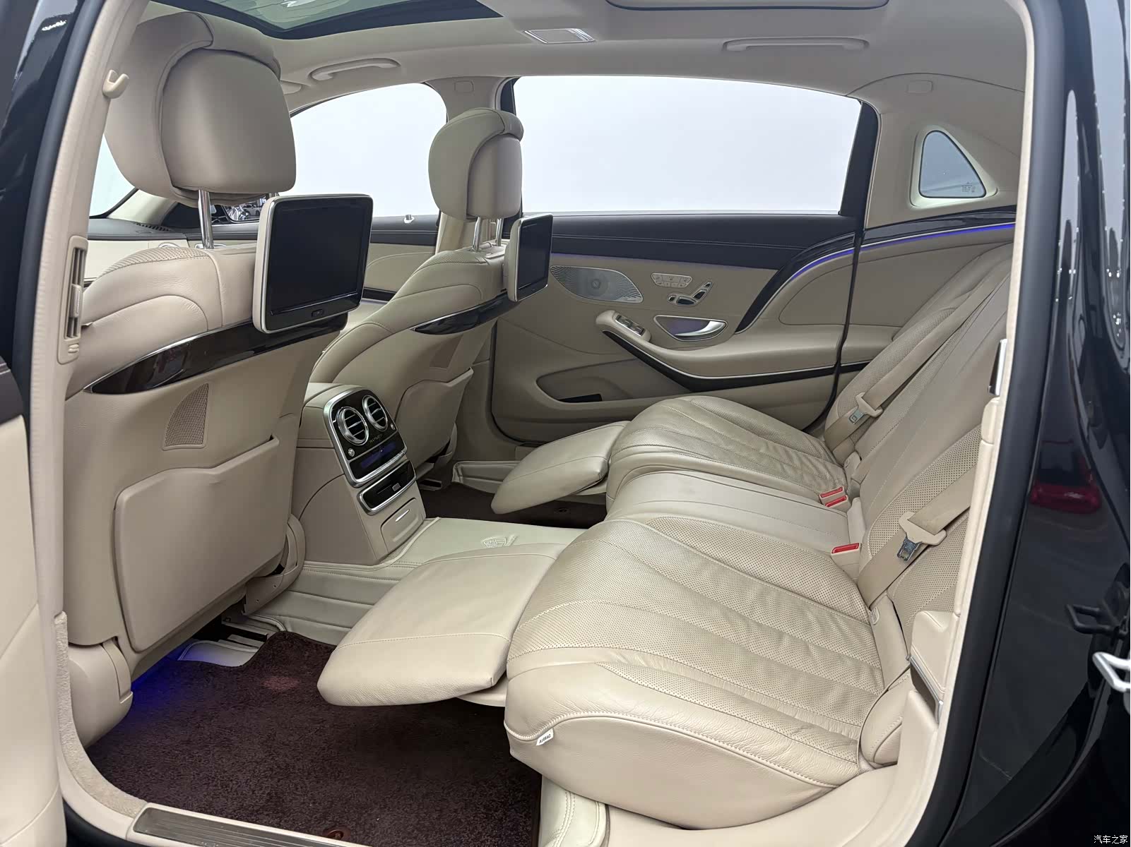 Maybach S-Class, 2015 10