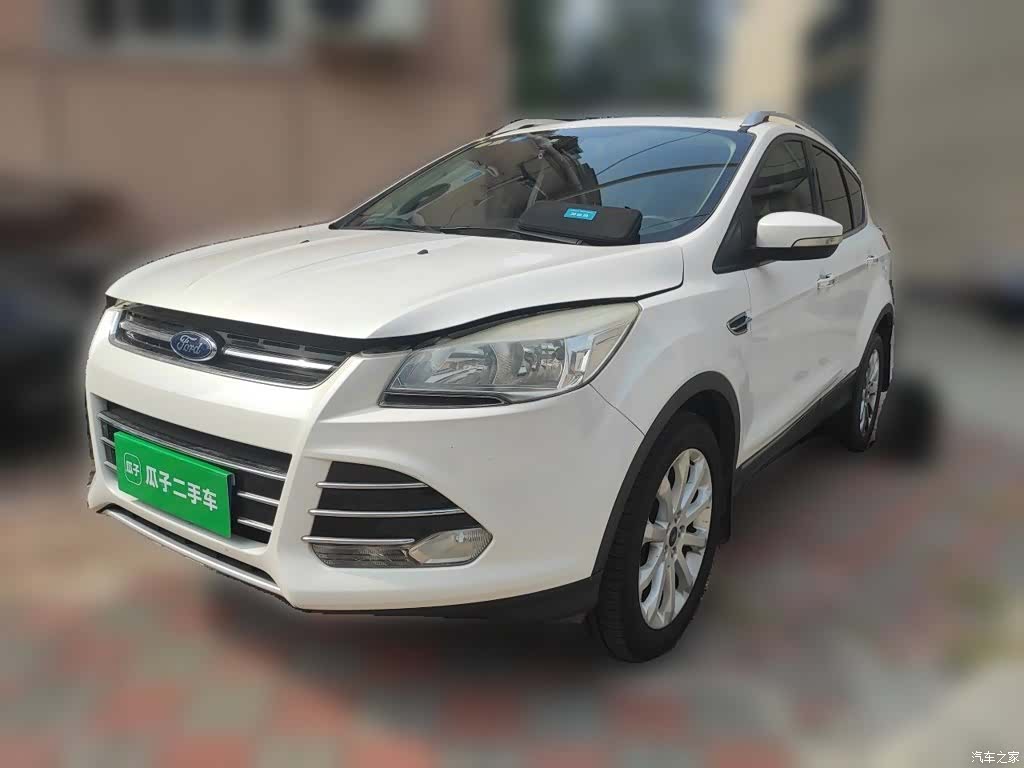 Ford Kuga, 2014 1