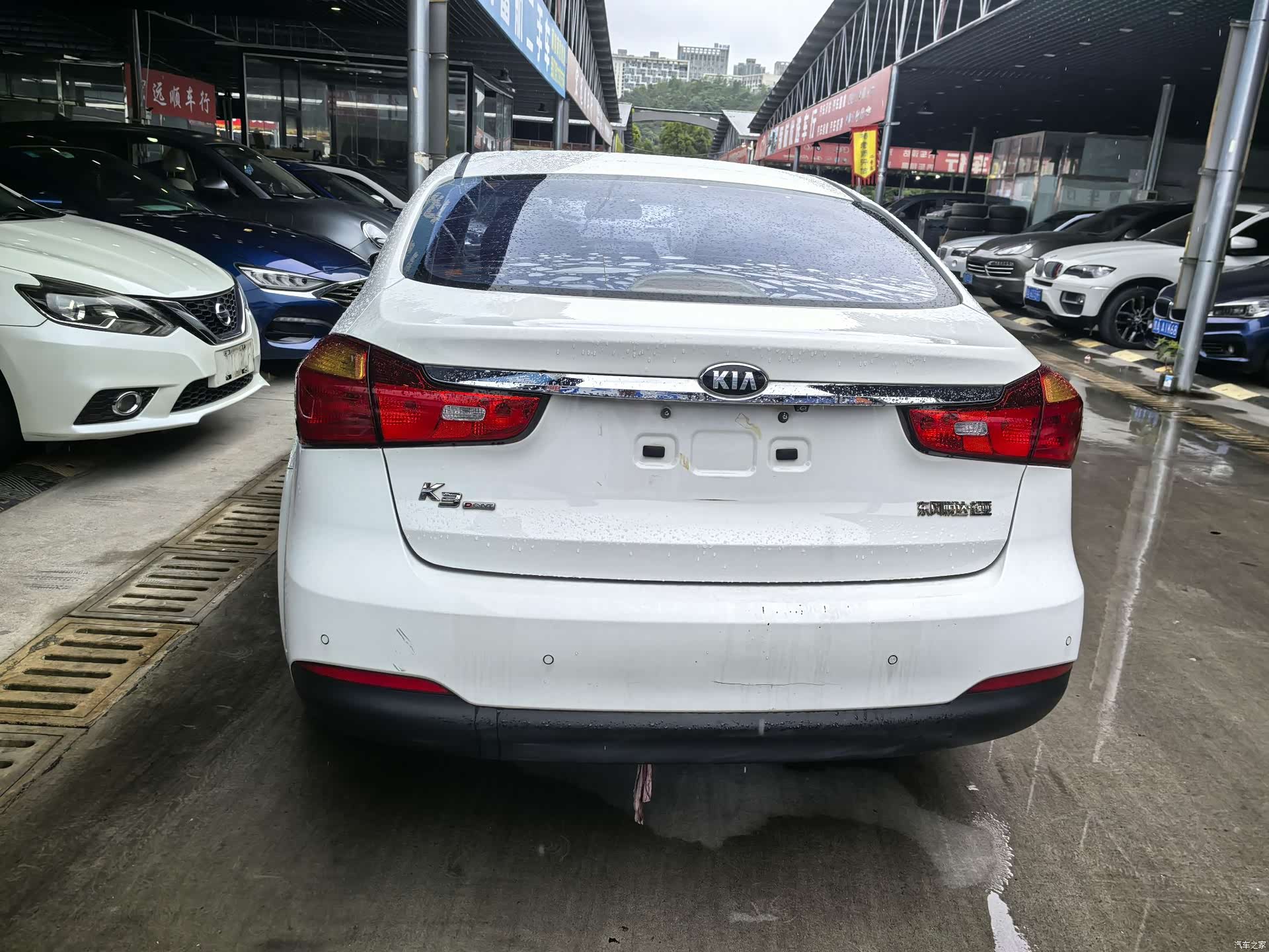 Kia K3, 2013 10