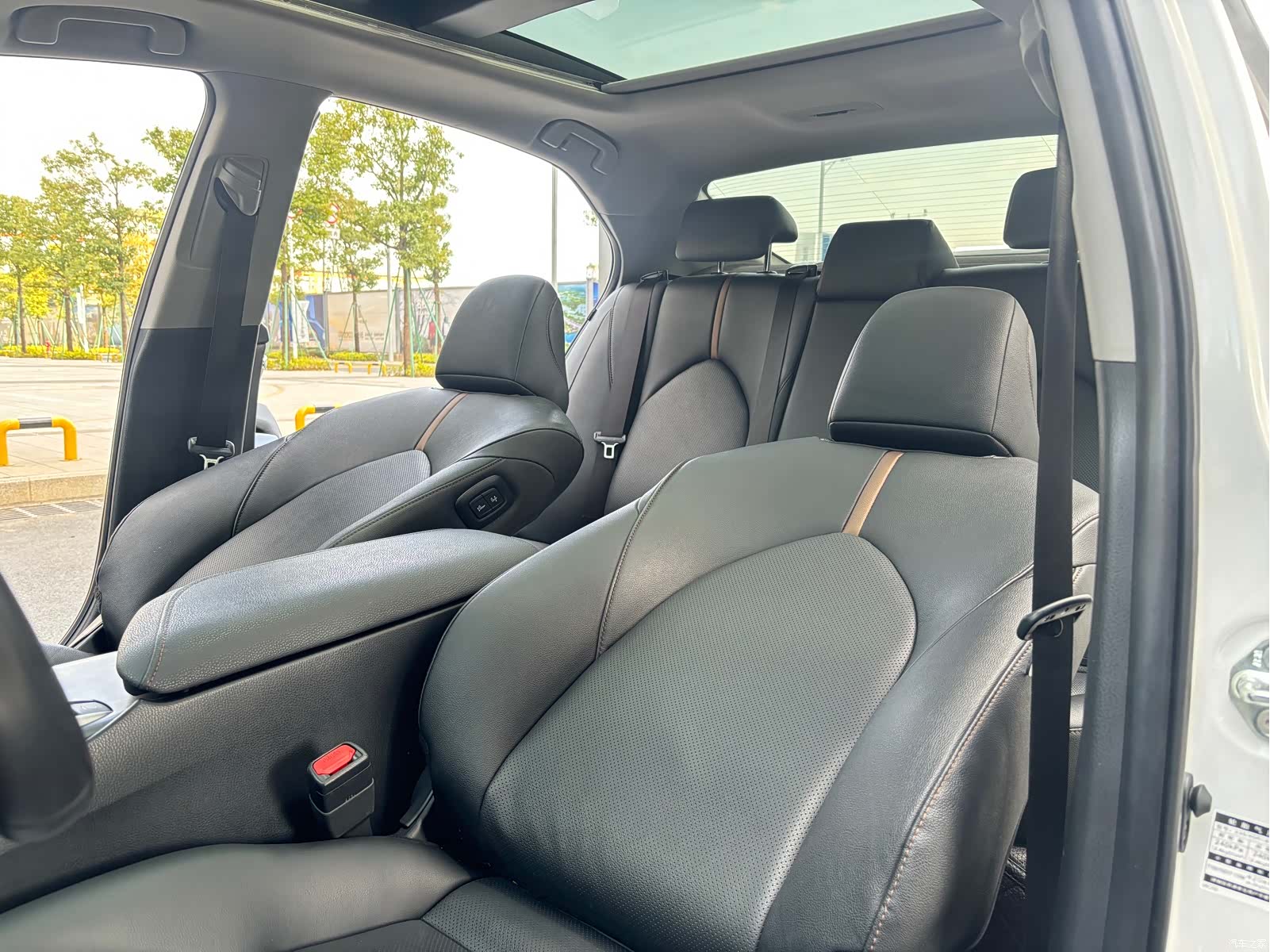 Toyota Camry, 2023 14