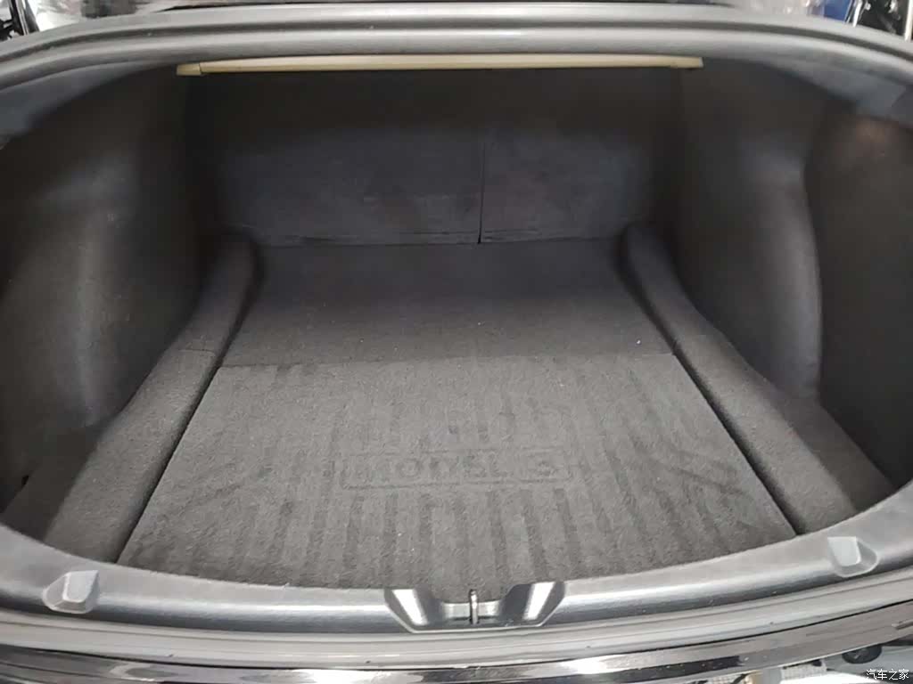 Tesla Model 3, 2022 19