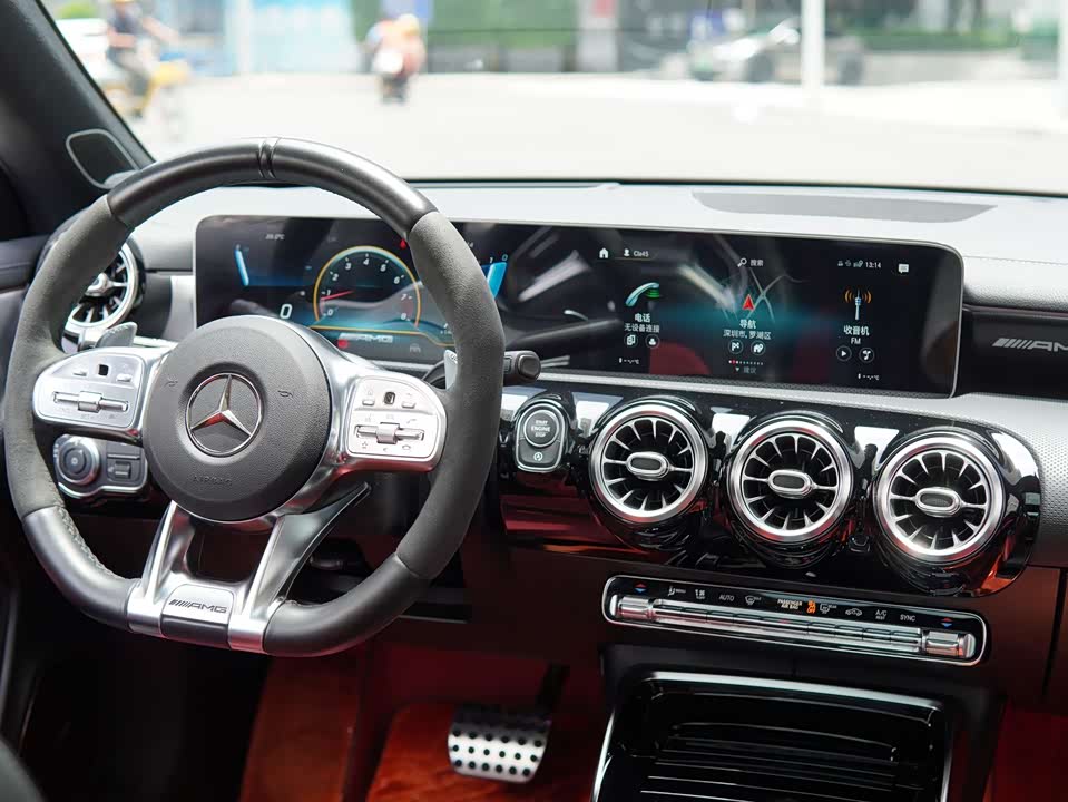 Mercedes-Benz CLA AMG