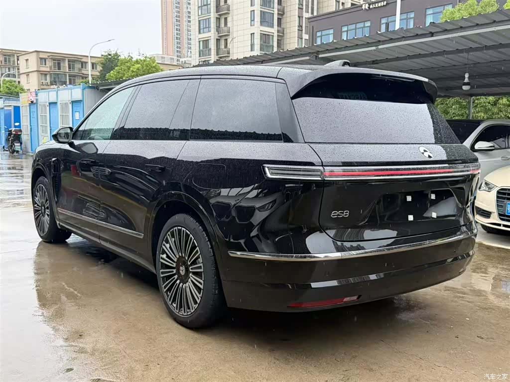NIO ES8, 2026 7