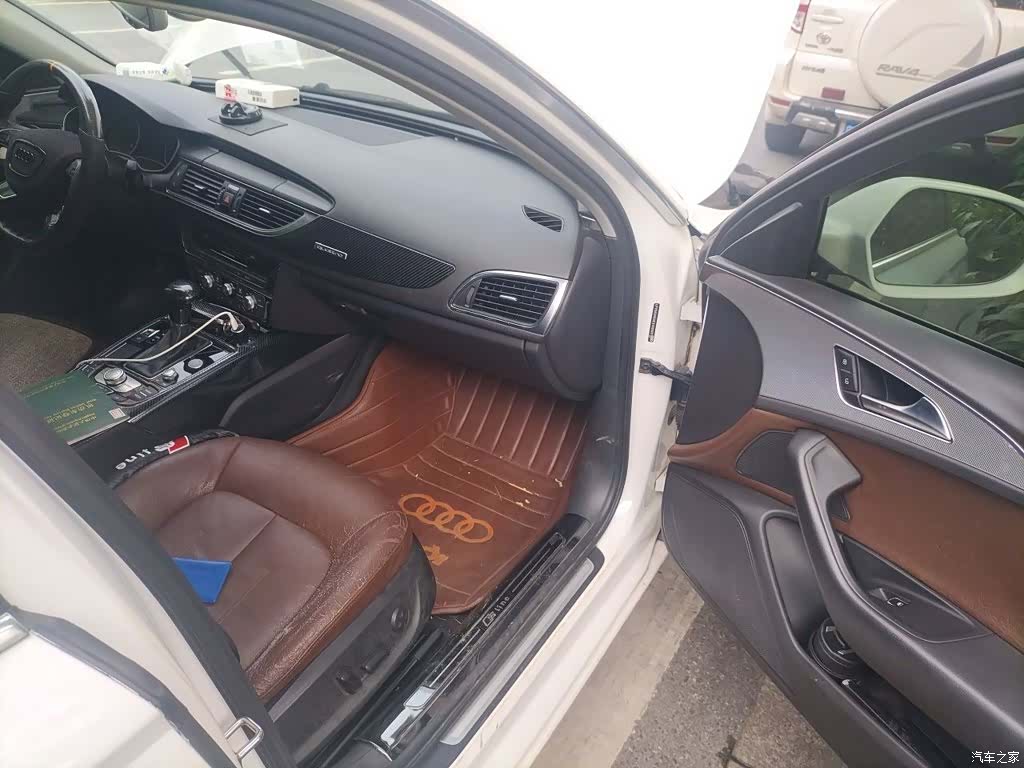 Audi A6L, 2014 20