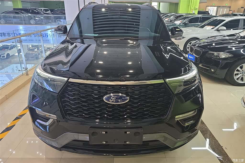 Ford Explorer, 2022 2