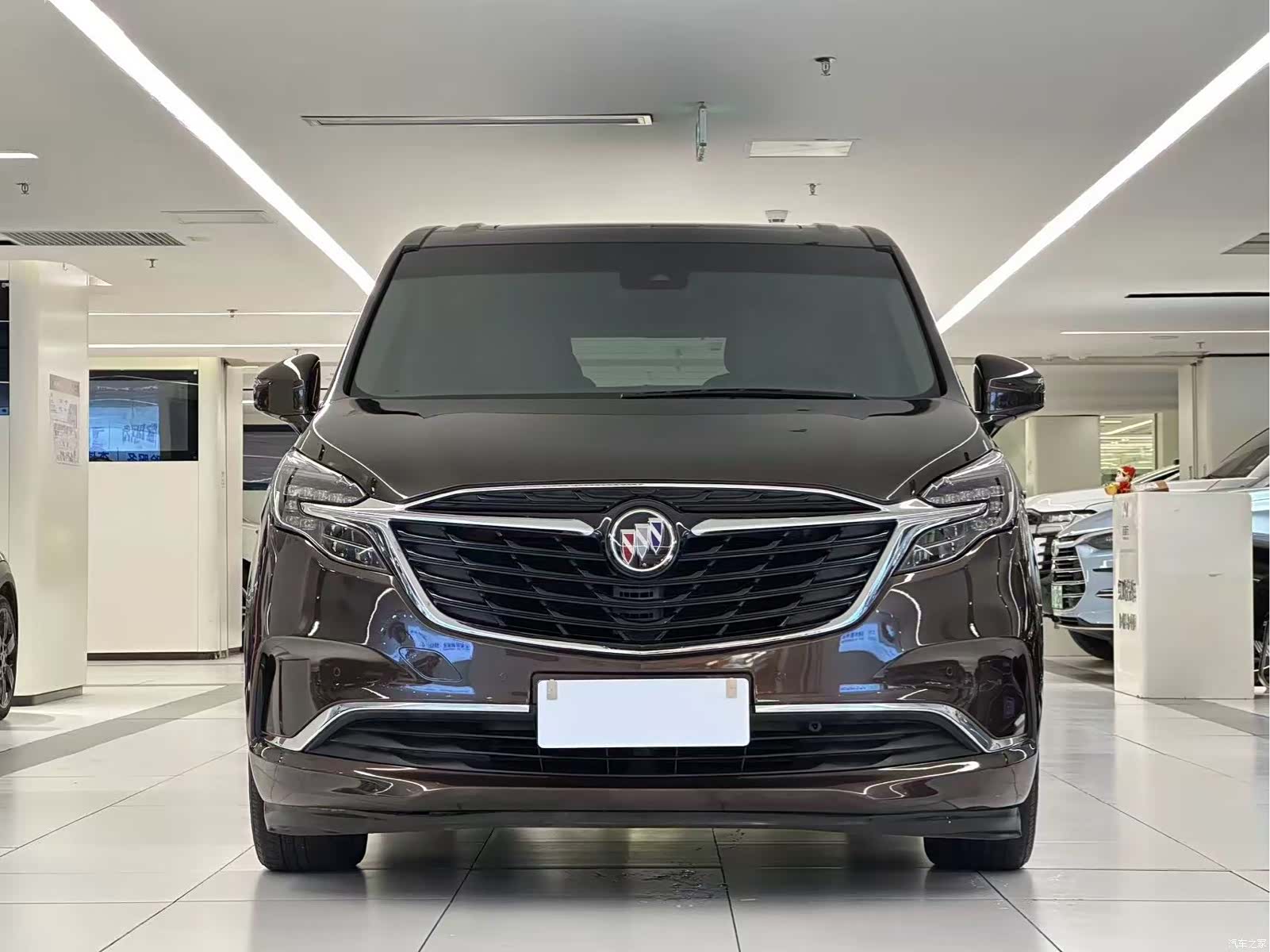 Buick GL8, 2021 2