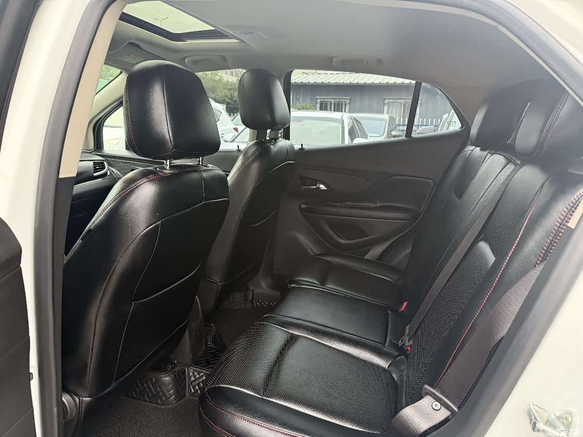 Buick Encore, 2017 8