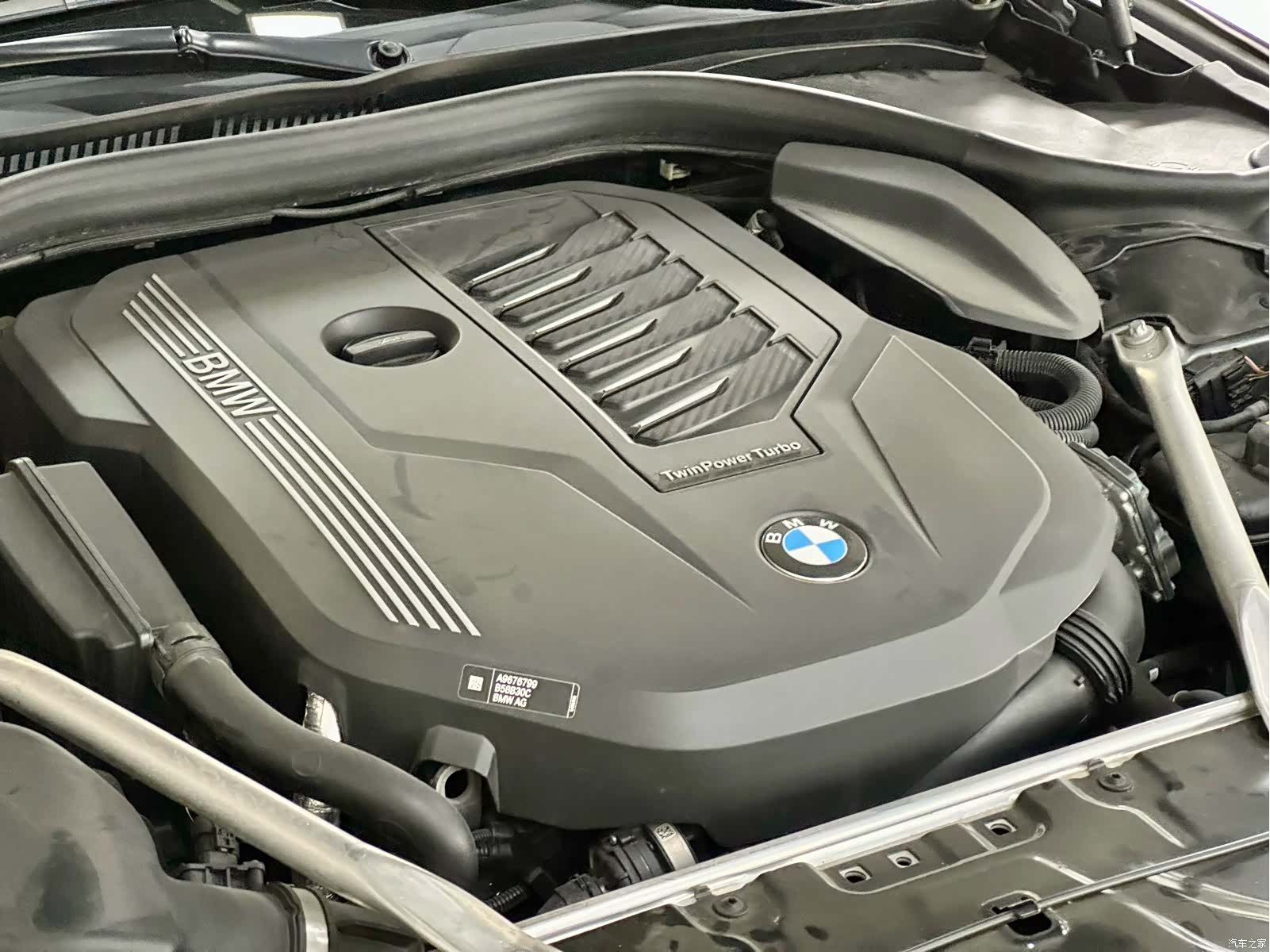 BMW 8 Series, 2023 14