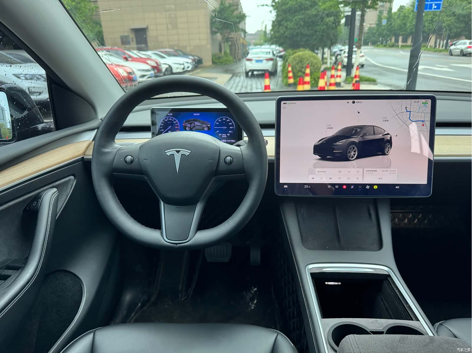 Tesla Model Y, 2023 12