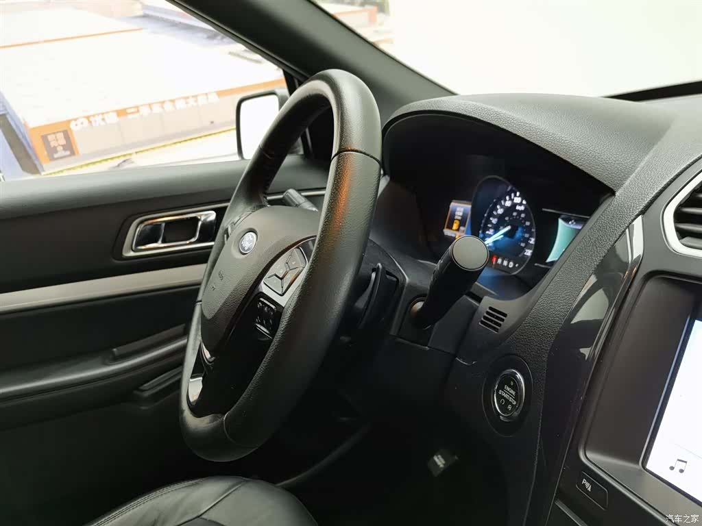 Ford Explorer, 2018 22