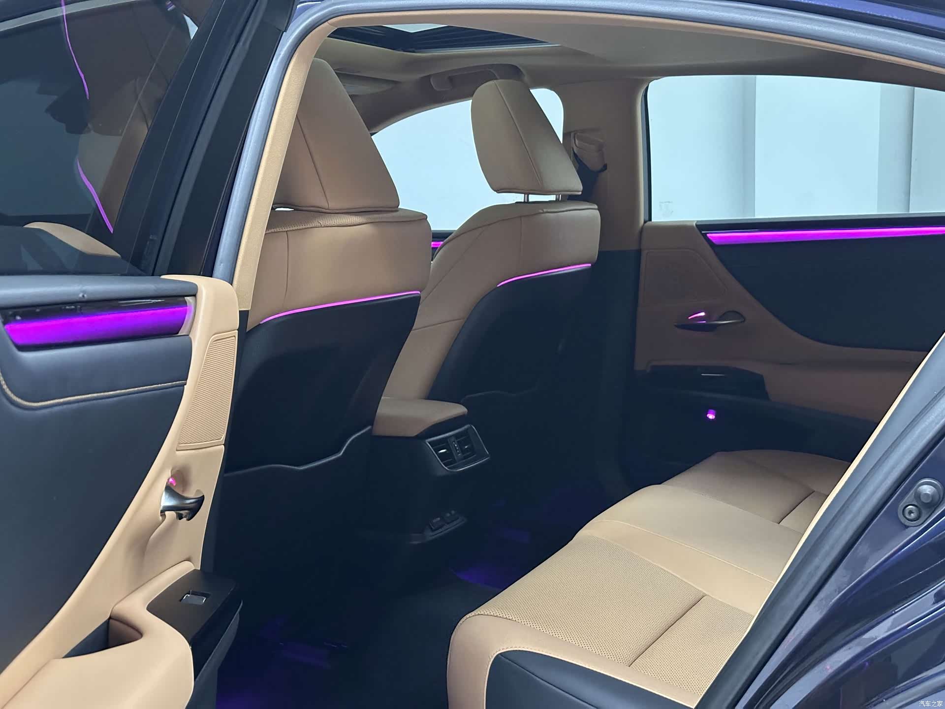 Lexus ES, 2024 7