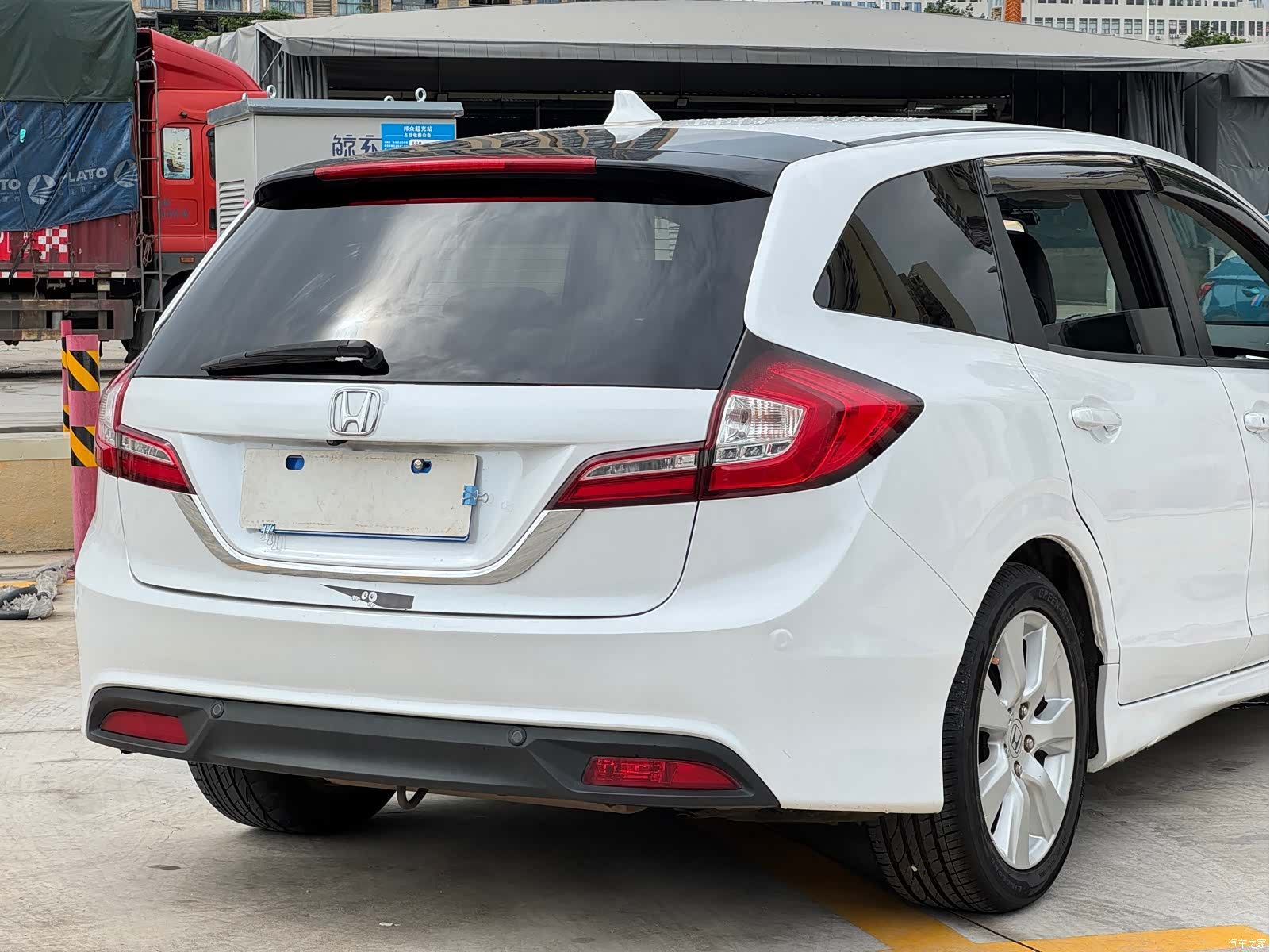 Honda Jade, 2016 19