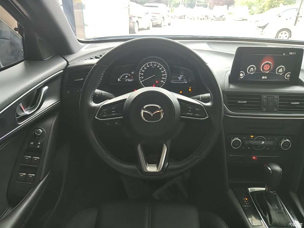 Mazda CX-4, 2020 11