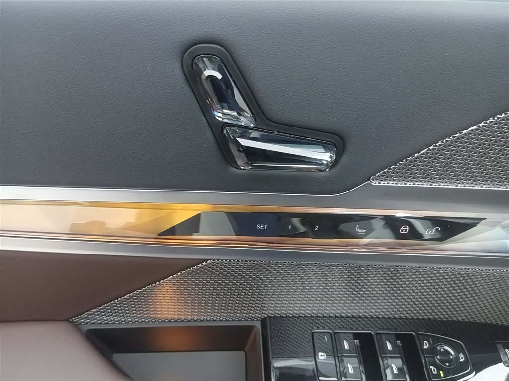 BMW 7 Series, 2024 10