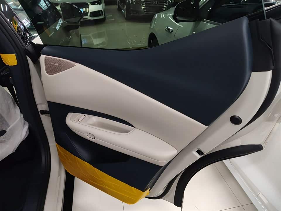 Lynk & Co Z20 Lynk & Co Z20