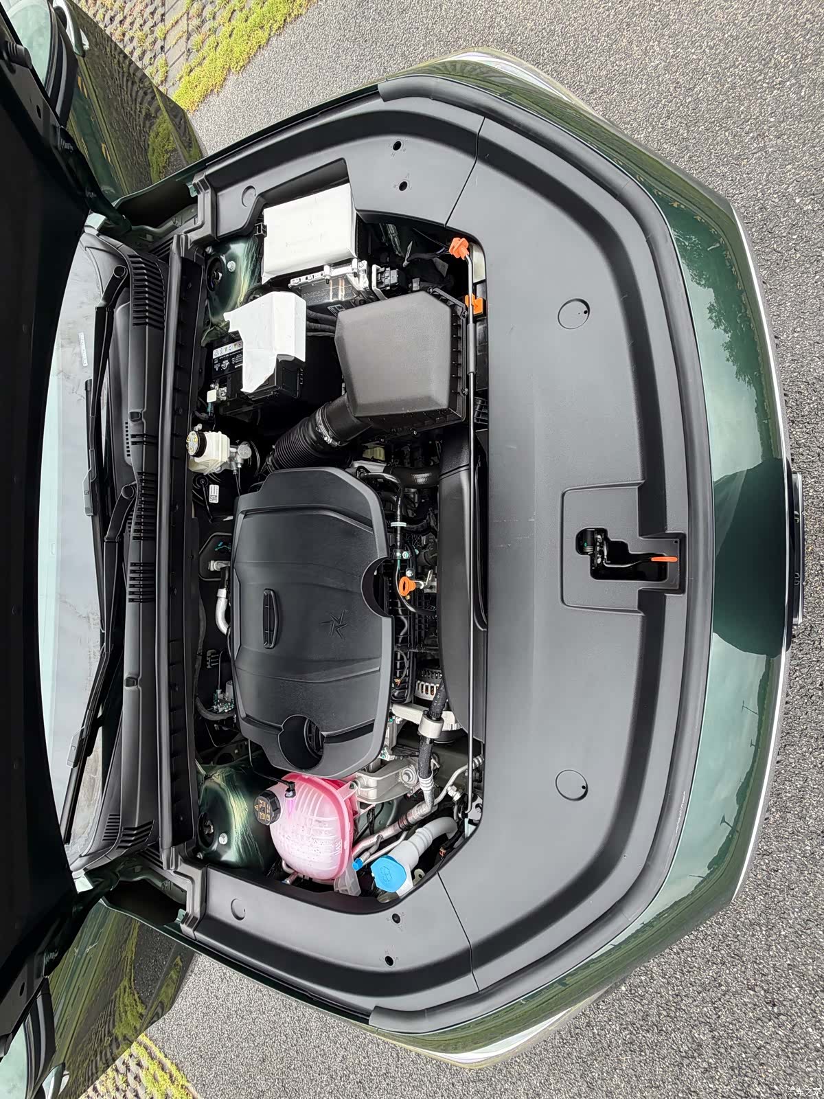 Geely Emgrand, 2025 28