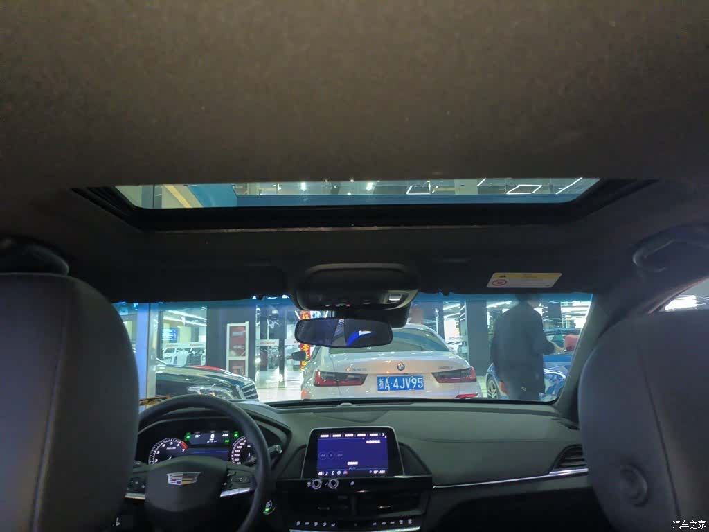 Cadillac CT4, 2023 18